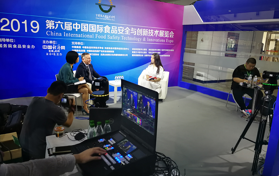 移动的演播室、手提的直播车